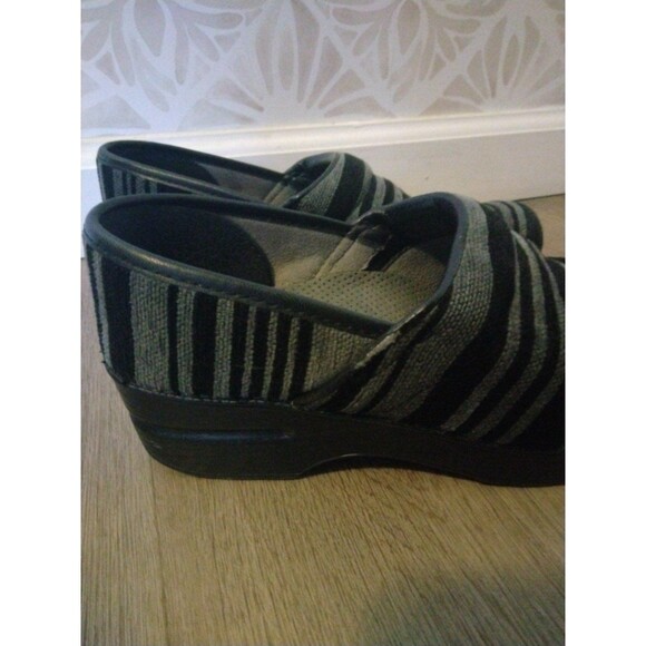 Dansko Vegan Black Gray Striped Slip On Clogs Women's Size 37 EU 6.5-7 US Boho - Picture 2 of 7